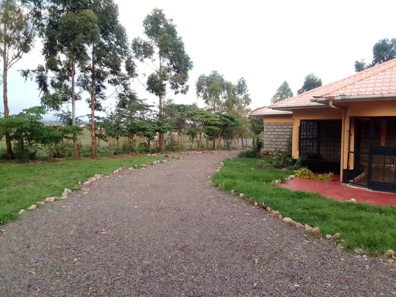 Esniko Villa Narok Bagian luar foto