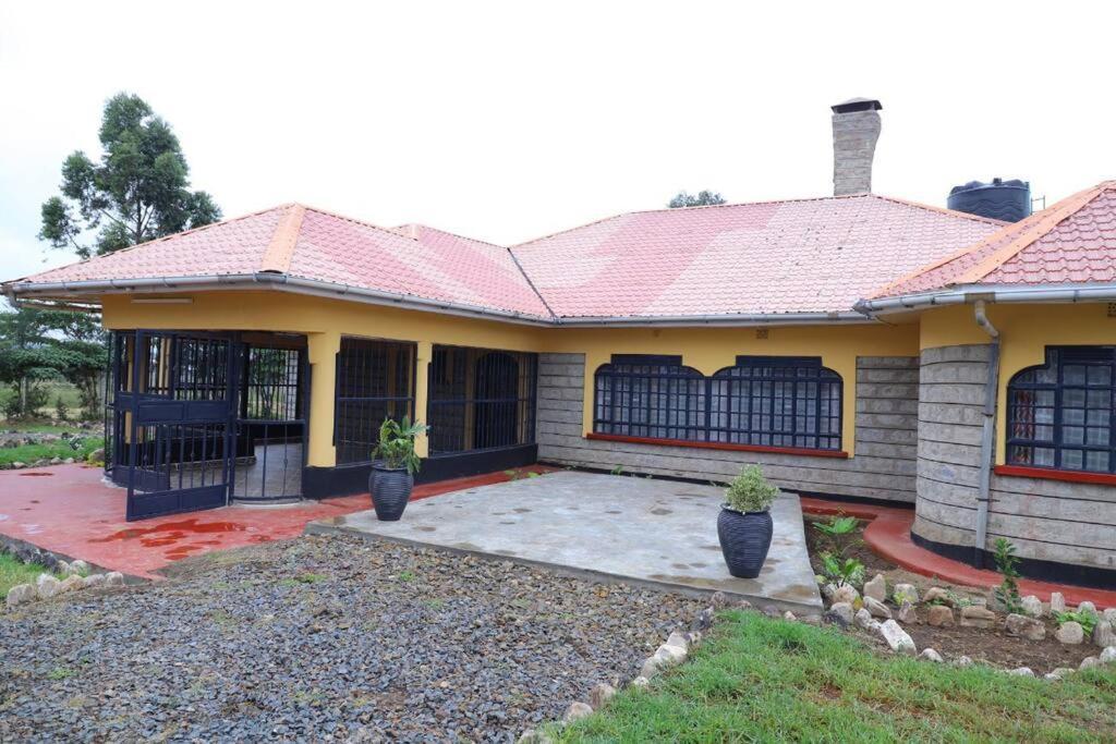 Esniko Villa Narok Bagian luar foto
